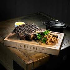 FX Buckley reaches gold